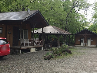 建ち並ぶコテージの画像