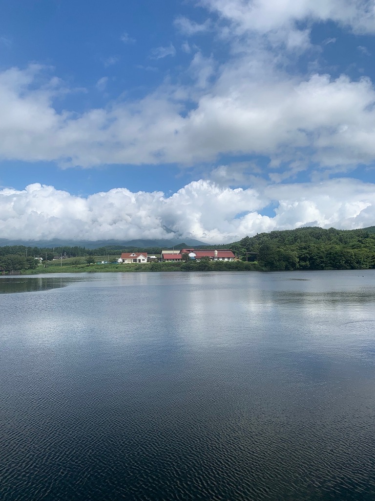 滝沢市鬼越「ウォーターフロントの岩手山を望む家」の画像