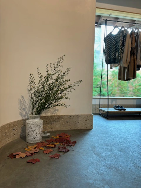 盛岡市紺屋町の「ミナ ペルホネン」に行ってきました。 |いわて