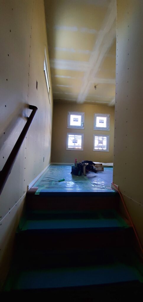 ４つの窓の画像