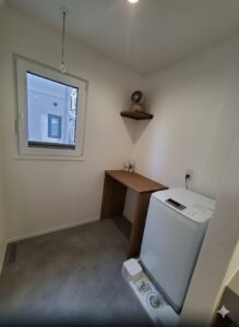 sites/6/2025/11/1e22b25317386d210775fe2d68c39981-219x300.jpgの画像