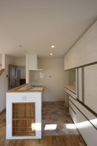 sites/6/2025/12/100-200x300.jpgの画像