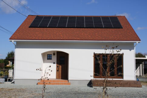 太陽光パネルのある家｜岩手県で自然素材にこだわった注文住宅を建てるなら大共ホームの画像