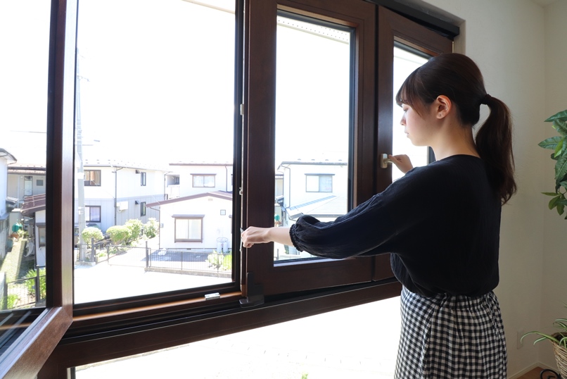 バルコニーのように全開放する高窓 (5)の画像