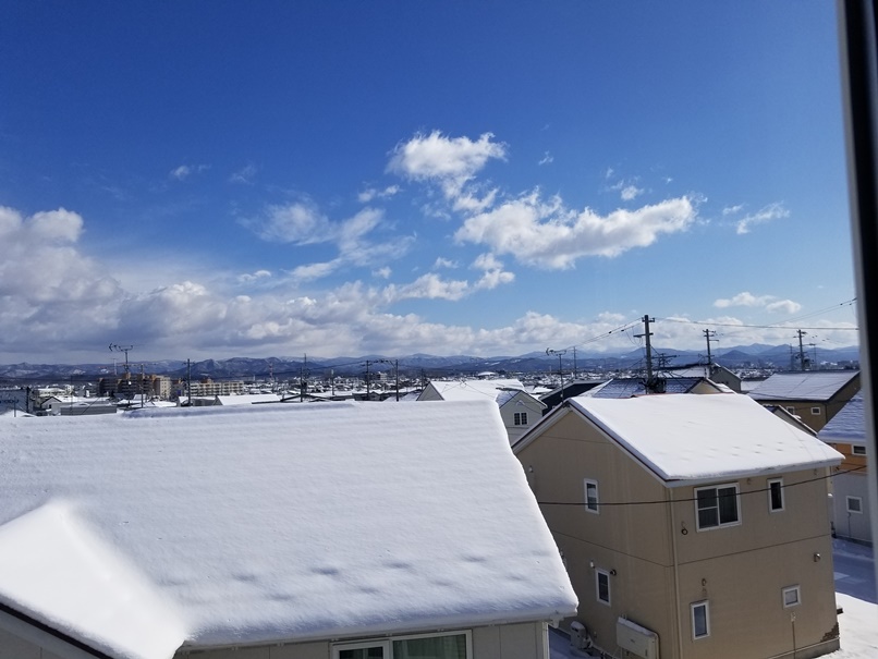 雪のある岩手の屋根の風景