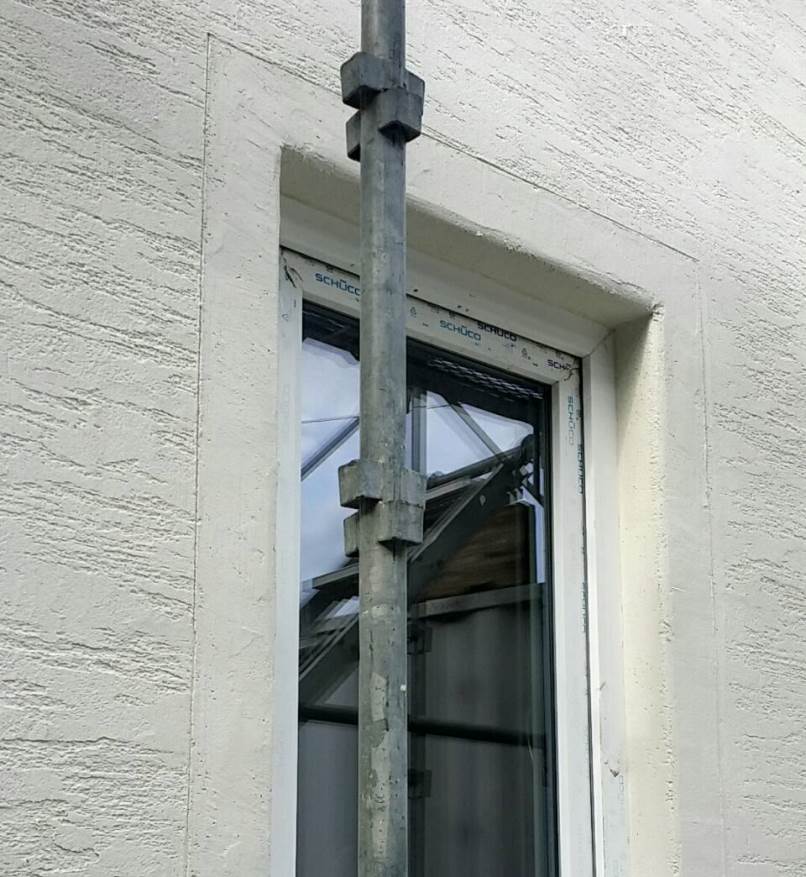 さり気ない窓トリムの画像