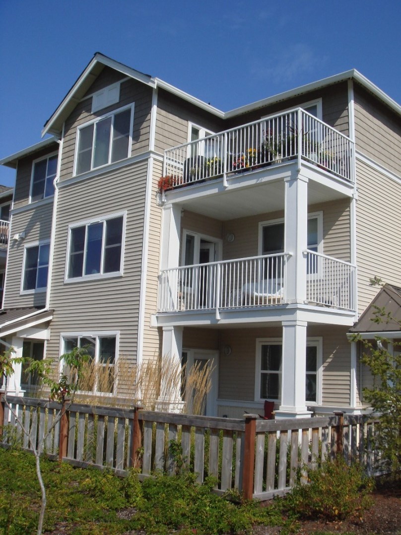 3階建て木造共同住宅 (1)の画像
