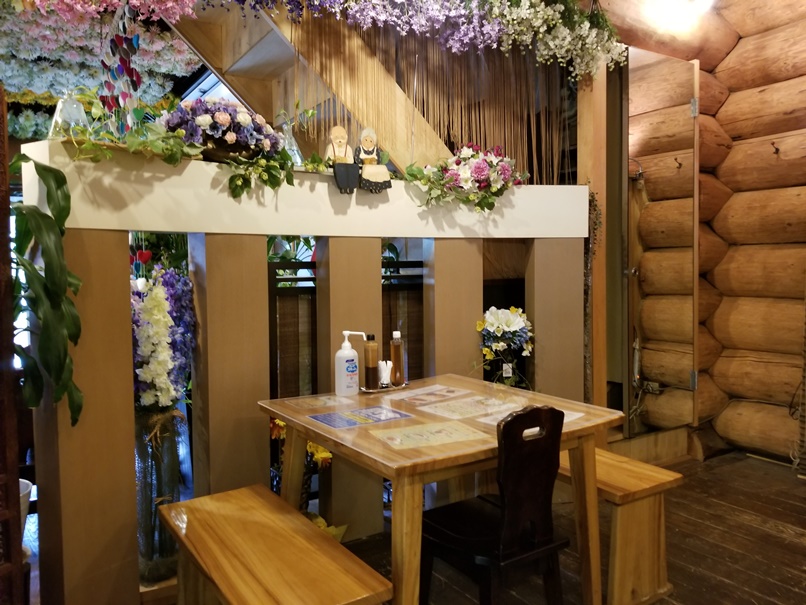 丸太小屋 (2)