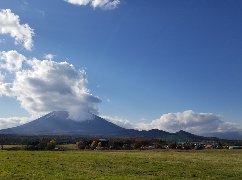 岩手山に雪