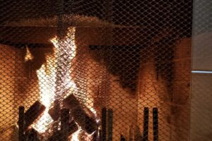 暖炉への火入れ式