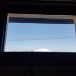 ピクチャーウィンドウから岩手山の画像