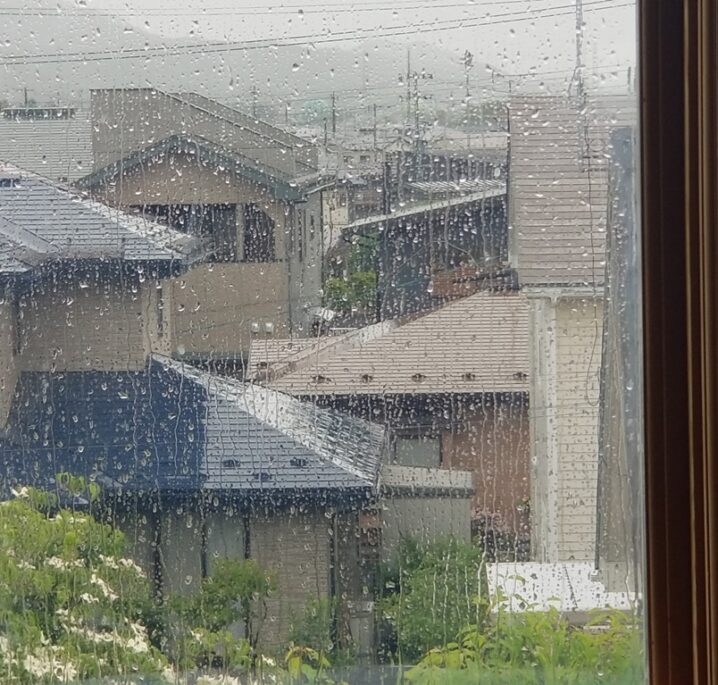 雨の日内倒し換気(1)