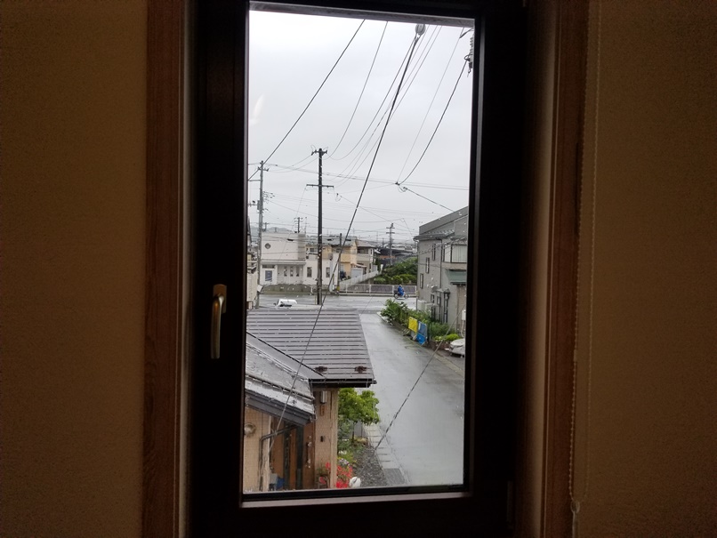 雨の日内倒し換気(3)