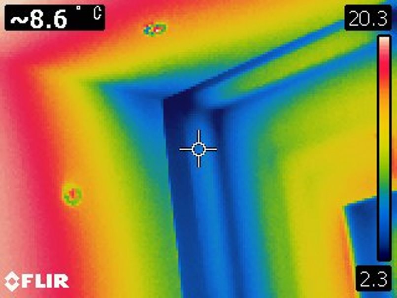 サッシ取付法実験窓枠ボード (1)