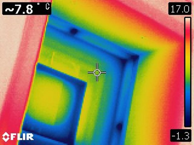 窓通常施工による熱橋影響サッシ枠温度の画像