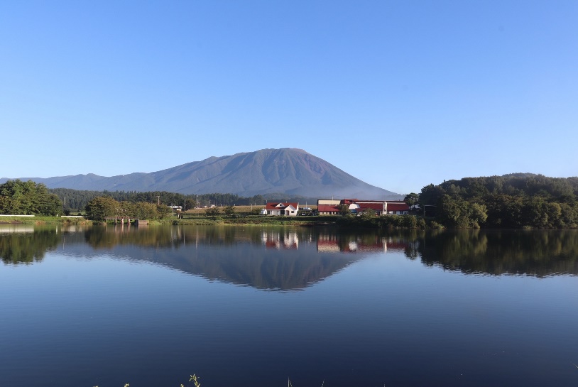 岩手県滝沢市：ウォーターフロントの家上空にオーロラの画像