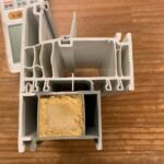 ドイツサッシ下駄材カシメサンプルの画像