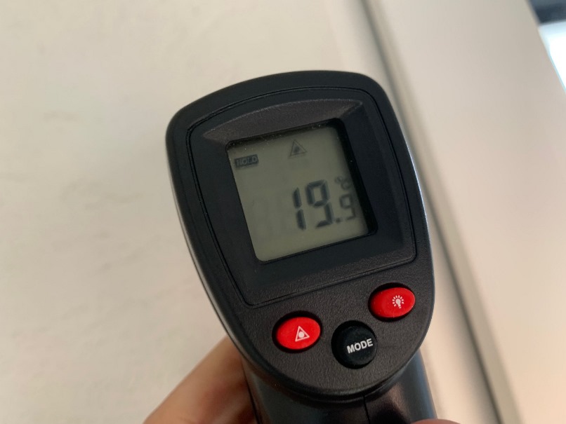 岩手県滝沢市見学会場室内壁表面温度の画像