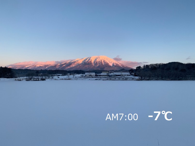 放射冷却な朝の南部赤富士的岩手山 (1)の画像