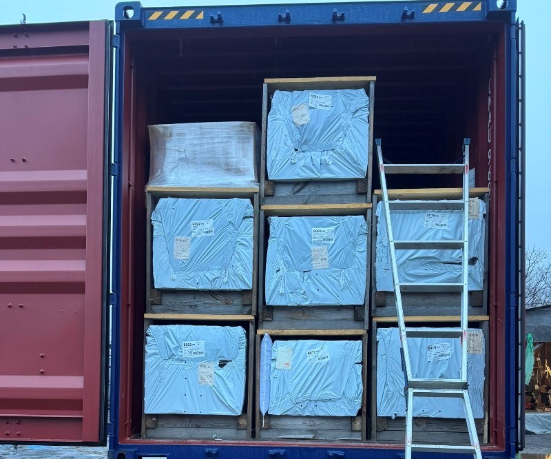 直輸入コンテナ (2)積荷の画像