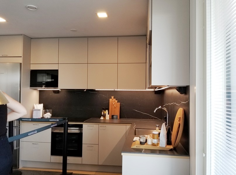 北欧の住宅展示場15 (4)キッチンの画像
