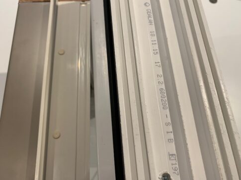 日本とドイツの樹脂サッシ枠外周面の違いの画像