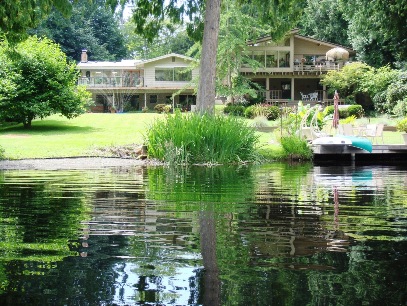 湖畔の家４