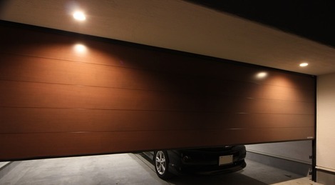 車を納めるビルトインガレージ こんな家が建てたい