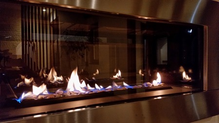 暖炉のある家（１）