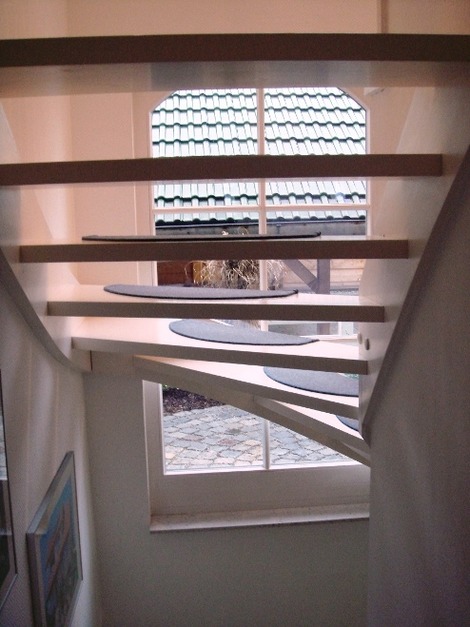  北欧の通し窓と階段(3)
