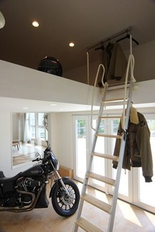 ビルトインバイクガレージの家 (2)の画像