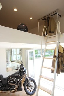ビルトインバイクガレージの家(1)の画像