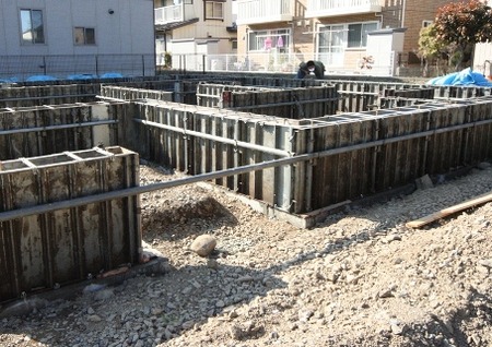 住宅の基礎の画像