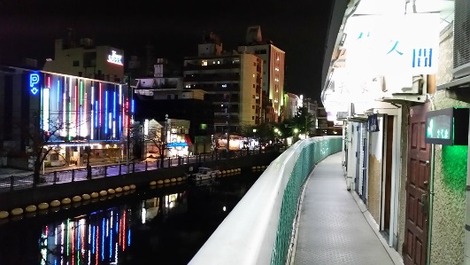 横浜の夜