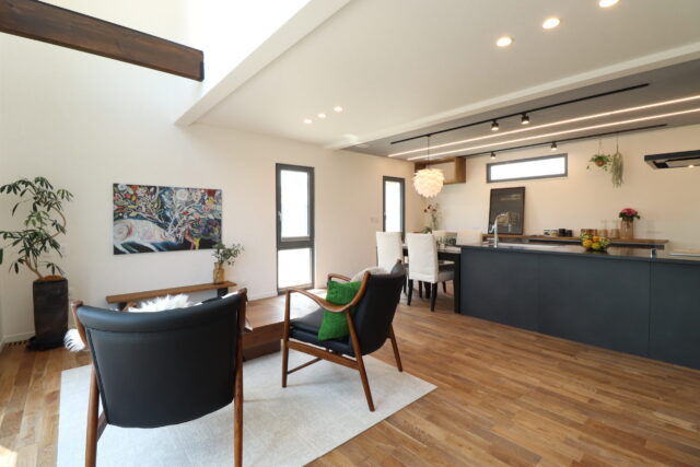 金ヶ崎展示場 リビングダイニング|岩手県で自然素材にこだわった注文住宅を建てるなら大共ホームの画像