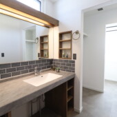 こだわりの造作洗面｜岩手県の自然素材にこだわった家づくりは株式会社大共ホームの画像