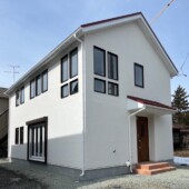 準防火地域で叶える窓が沢山の家｜盛岡市｜高断熱住宅の画像