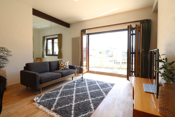 ロフトのある平屋 リビング｜注文住宅なら大共ホームの画像