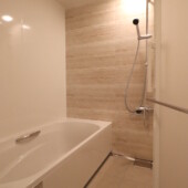 天井から浴びれるシャワーヘッド｜盛岡市で大屋根のお家をお考えの方は高断熱高気密注文住宅の大共ホームの画像