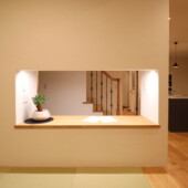 どちらからでも使える便利なカウンター｜岩手県で高断熱新築一戸建てを考えるなら大共ホームの画像