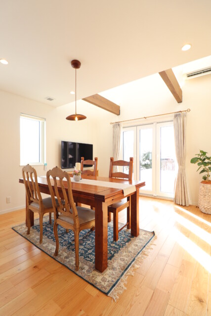 ドイツ窓で快適に暮らす家｜岩手県で高断熱新築一戸建てを考えるなら大共ホームの画像