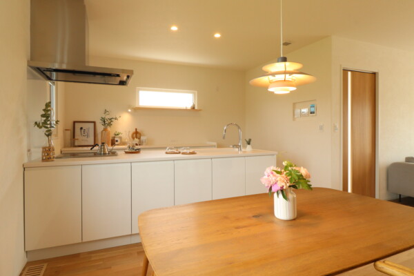 キッチンダイニング空間｜大共ホームの平屋の画像