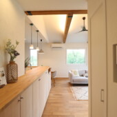 造作の棚が並ぶ素敵な空間｜花巻市で高断熱高気密住宅を建てるなら大共ホームの画像