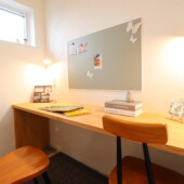 2Fのホールに設けたワークスペース｜花巻市で高断熱高気密住宅を建てるなら大共ホームの画像