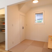 キッチン隣の畳スペース｜盛岡市で高断熱高気密住宅を建てるなら大共ホームの画像