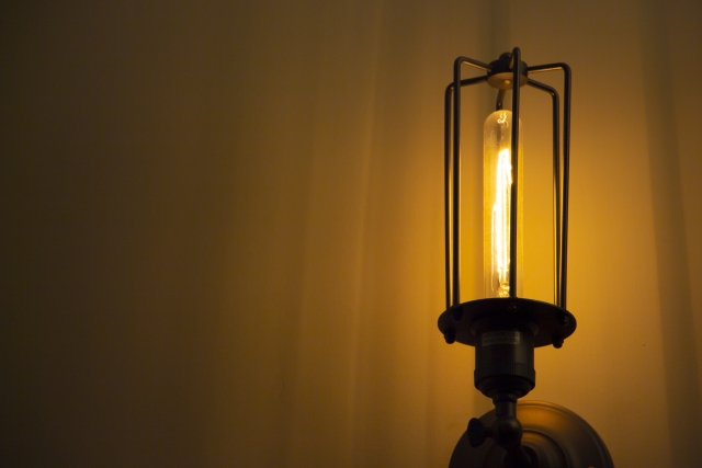 夜の電気　セロトニンの画像