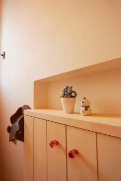 オンリーワンキッチンのある家　造作収納の画像