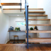 ～ Natural＆Brooklyn style～　階段の画像